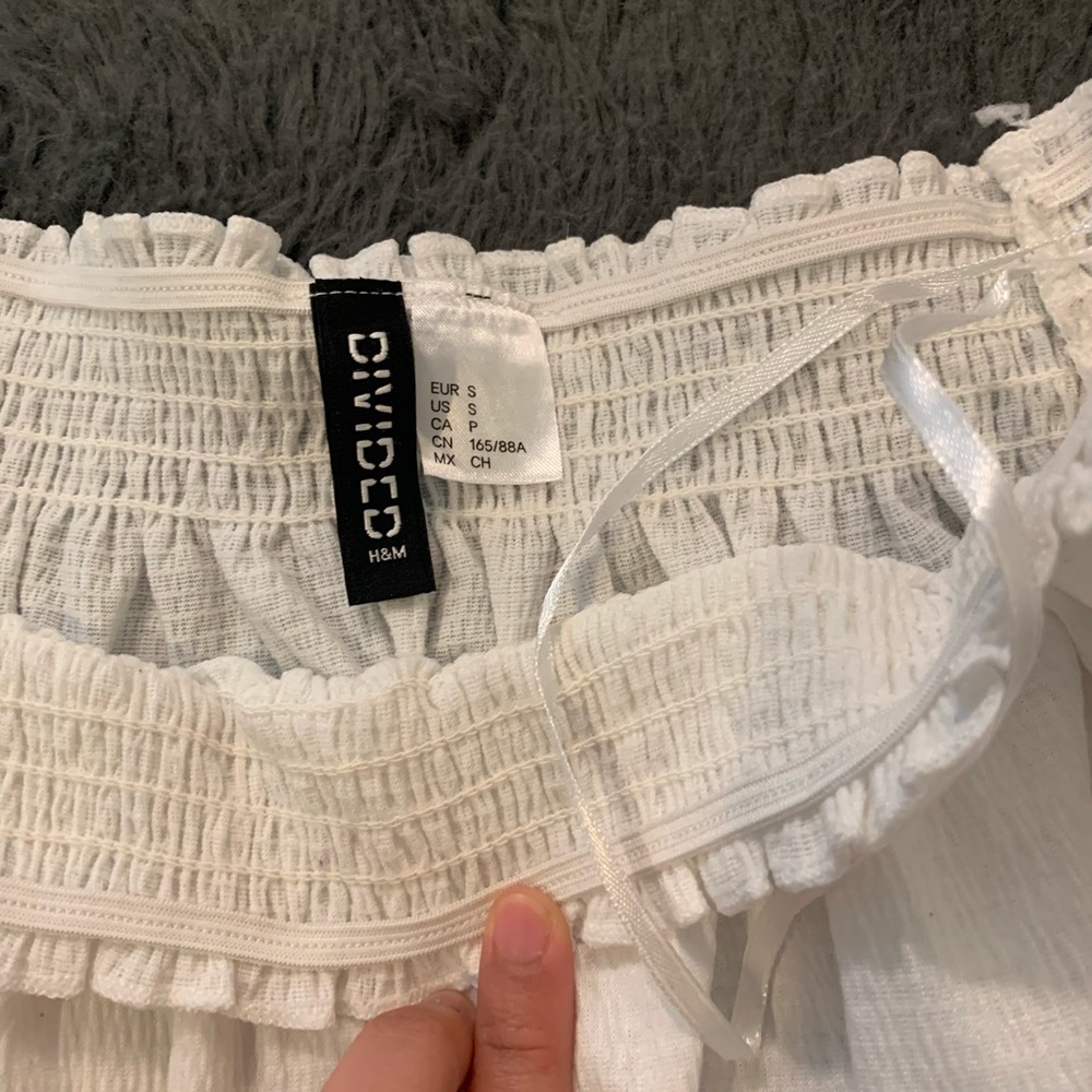 H&M Top! - Picture 2 of 2